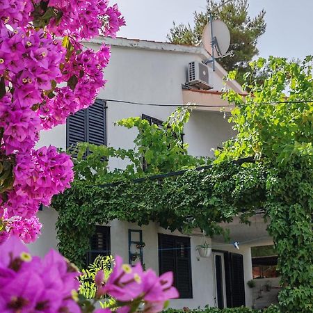 קלק Apartments Markotic מראה חיצוני תמונה