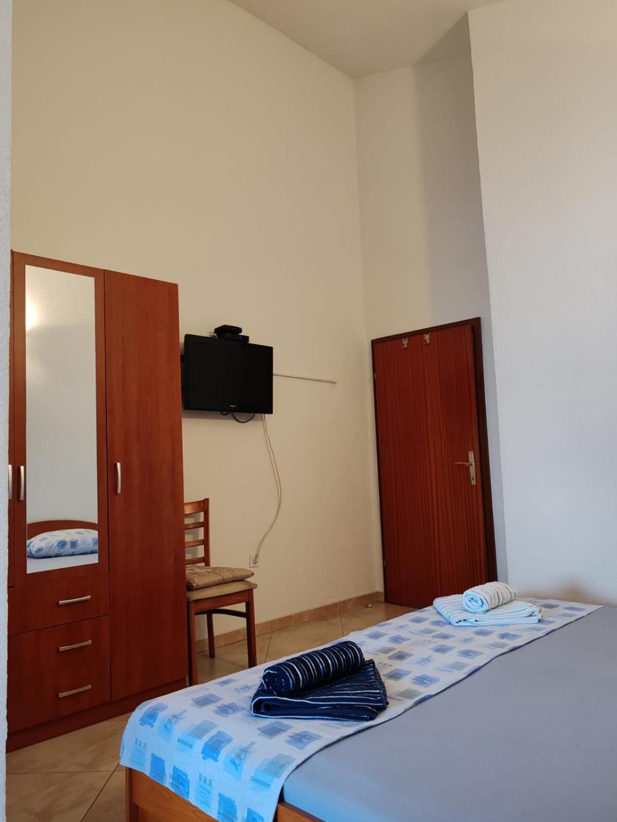 קלק Apartments Markotic מראה חיצוני תמונה